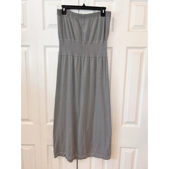 Lark + Grey Dresses & Skirts - Lark + Grey Black & White Striped Strapless Tube Maxi Dress size L/XL